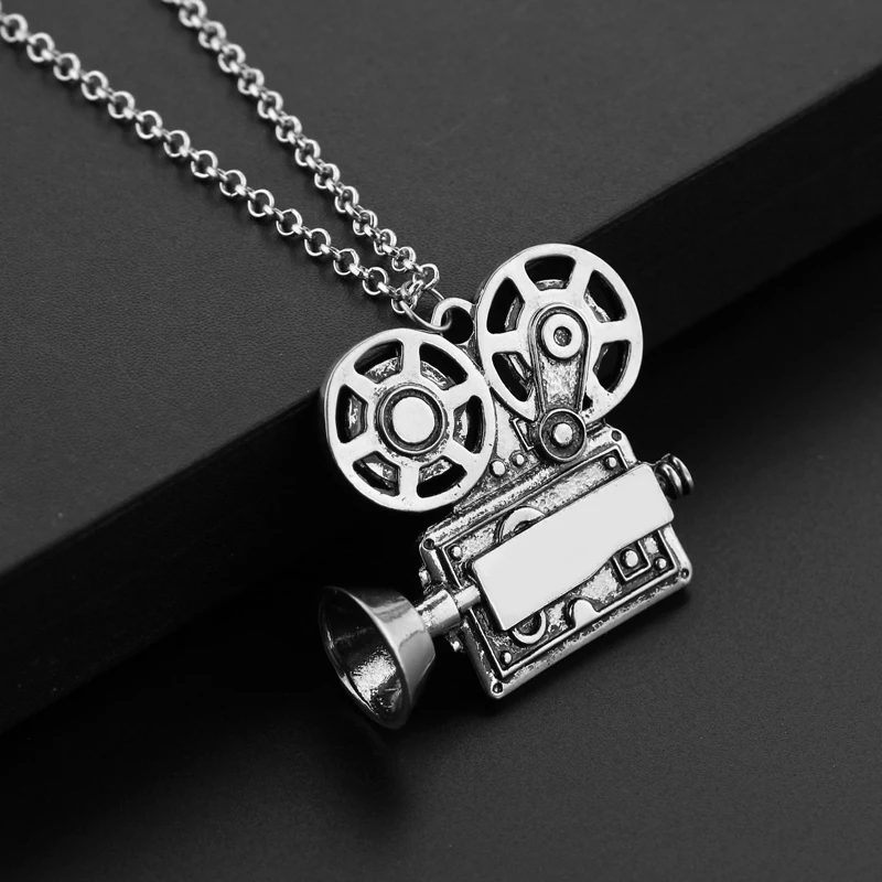 Projektor Necklaces & Pendants Vintage Charm Necklace High Quality Camera Film filmmaker Gift for men women Party Jewelry