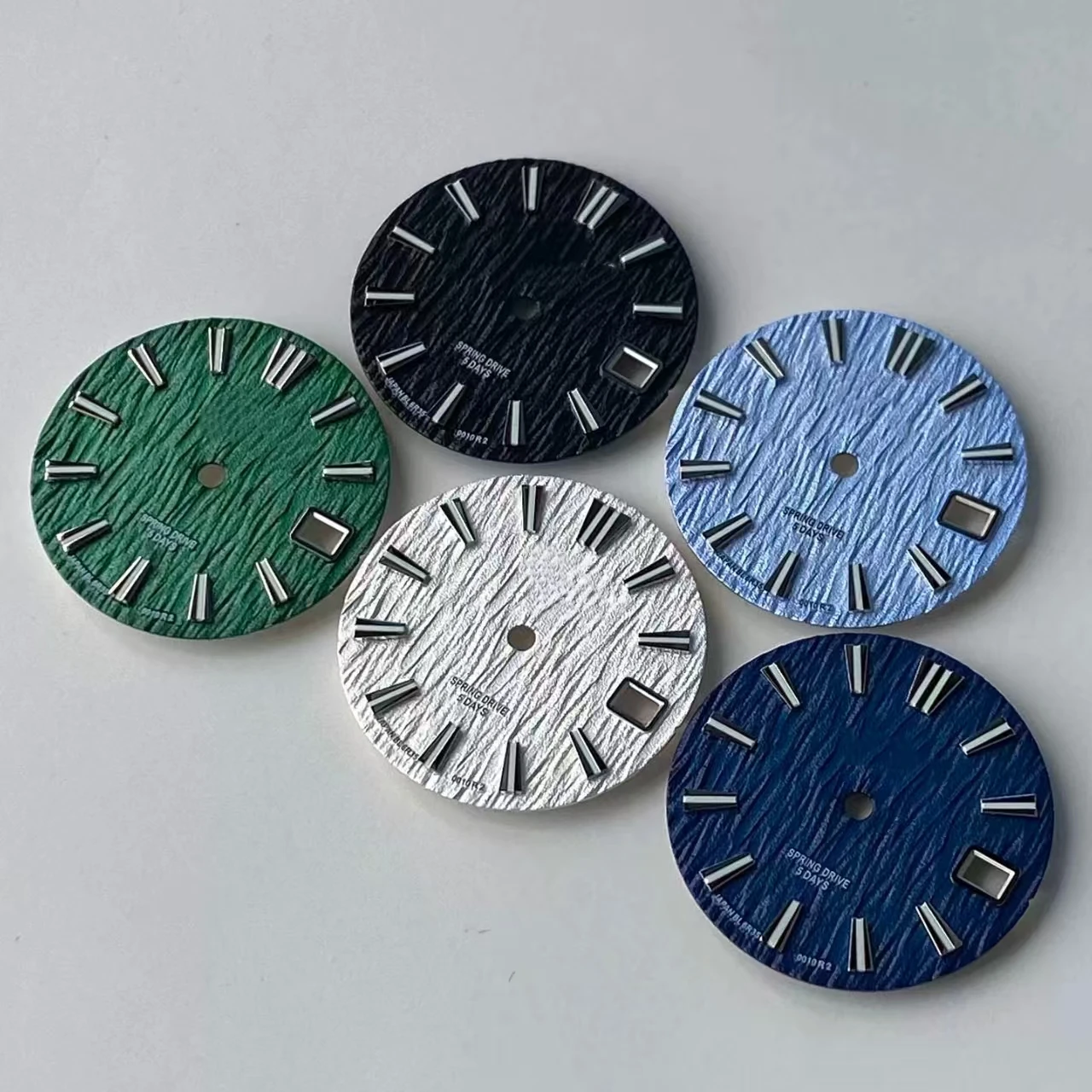 

New Mechanical Watch Modified GS Wave Pattern Dial 28.5mm Calendar Green Night Light Suitable for NH3536 Movement Dial