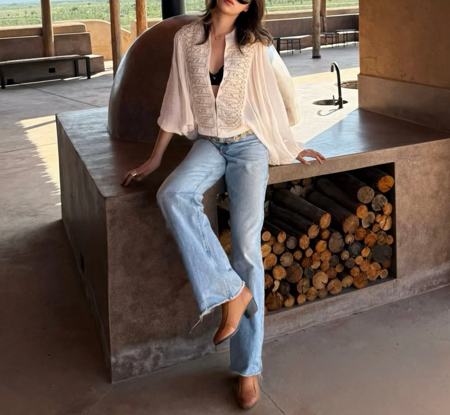 Aurelia Embroidered Statement Blouse S20648648fcfc447e902d9ca7dacd232di