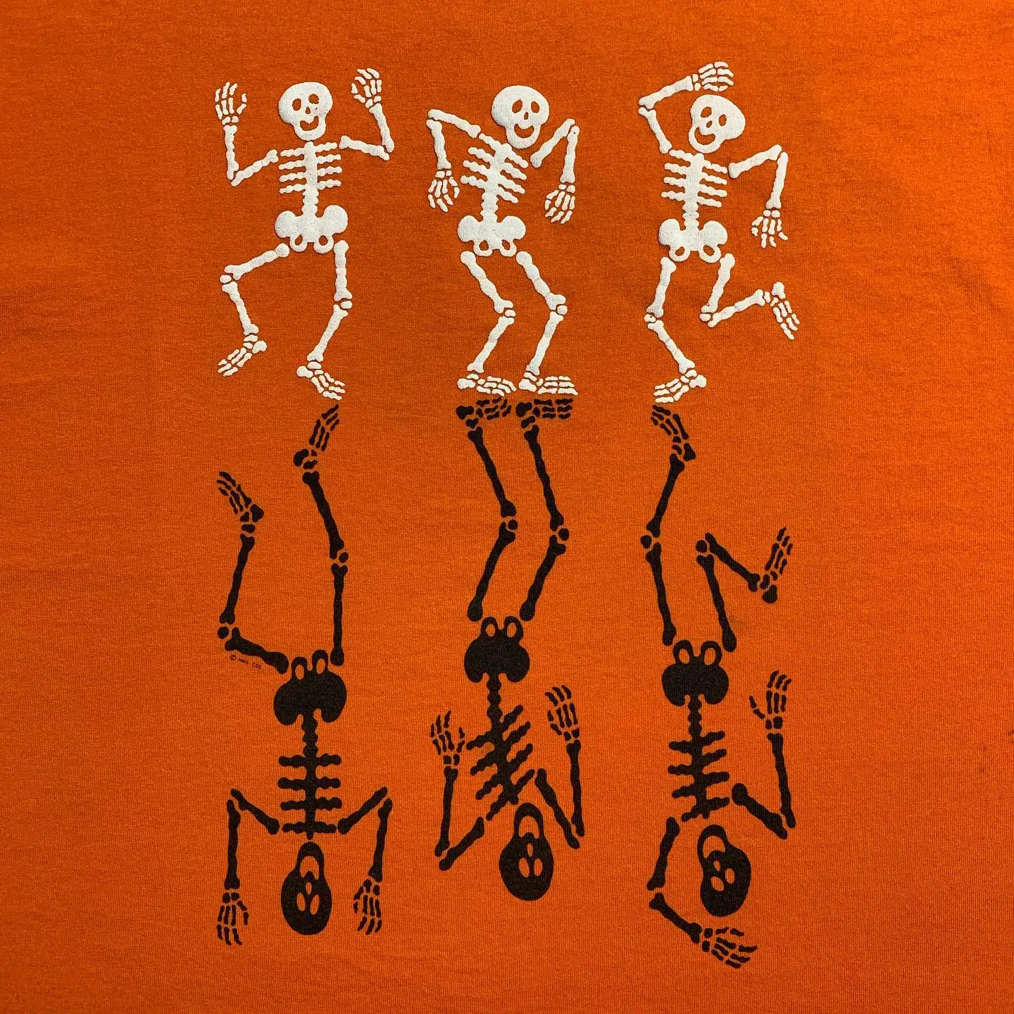 Dark Series Halloween Dancing Skeleton Mirror Design Short Sleeve Dirty Orange T-Shirt Unisex Breathable Cotton round Neck T-...
