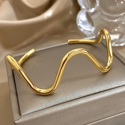 Braccialetto di base sottile in acciaio inossidabile a onda liscia classica semplice per le donne gioielli Vintage con bracciale impermeabile placcato oro 18 carati