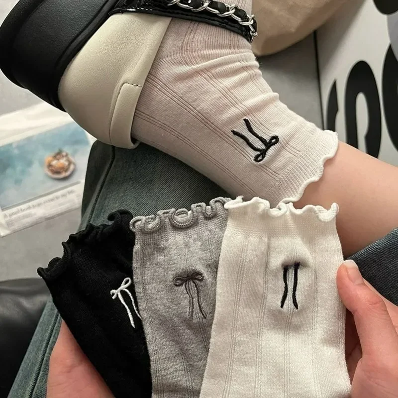 3pairs Sommer Süße Lolita Spitze Bogen Lange Socken für Frauen Mädchen Hohl Socke Casual Crew Lose Sox Mid-rohr dünne Strümpfe