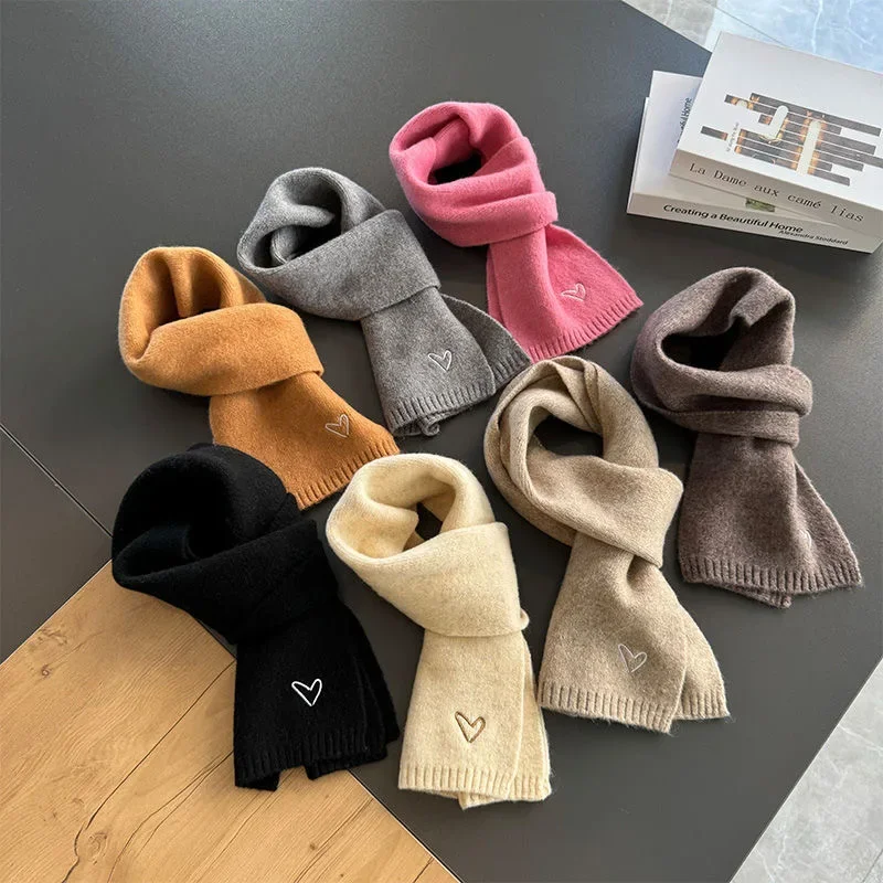 2025 Korean Version of Children's Scarf Autumn and Winter Boys and Girls Warm Love Foreign Style Versatile Baby Bib Trend