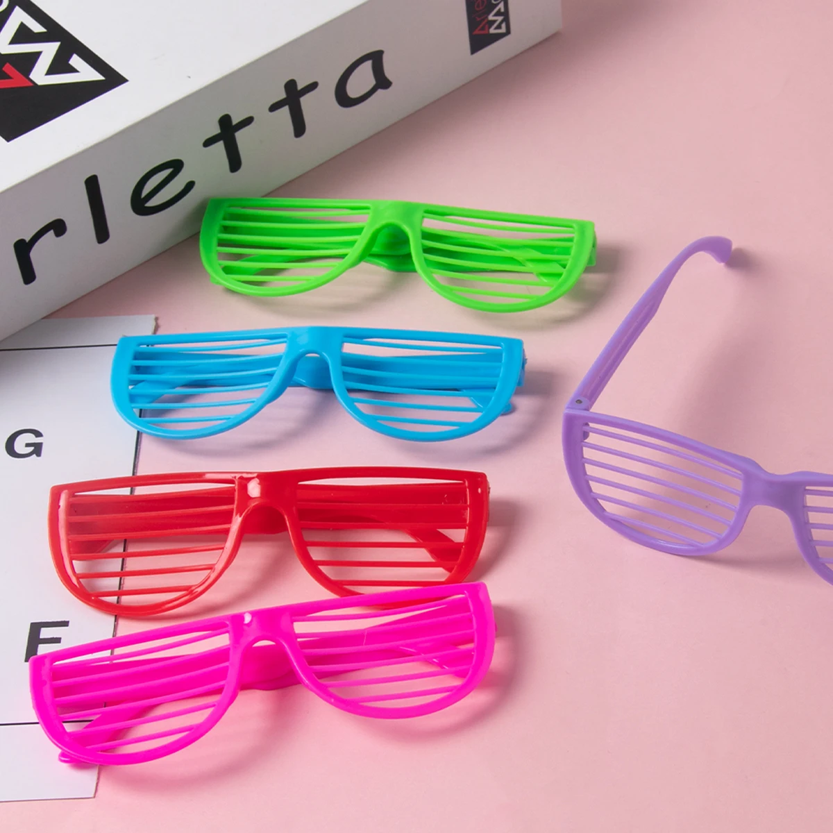 6/12 stücke Bunte Lamellen Gläser Spielzeug kinder Jungen und Mädchen Geburtstag Party Geschenke Neon Sonnenbrille Make-Up Party fotos Requisiten – Detail 4