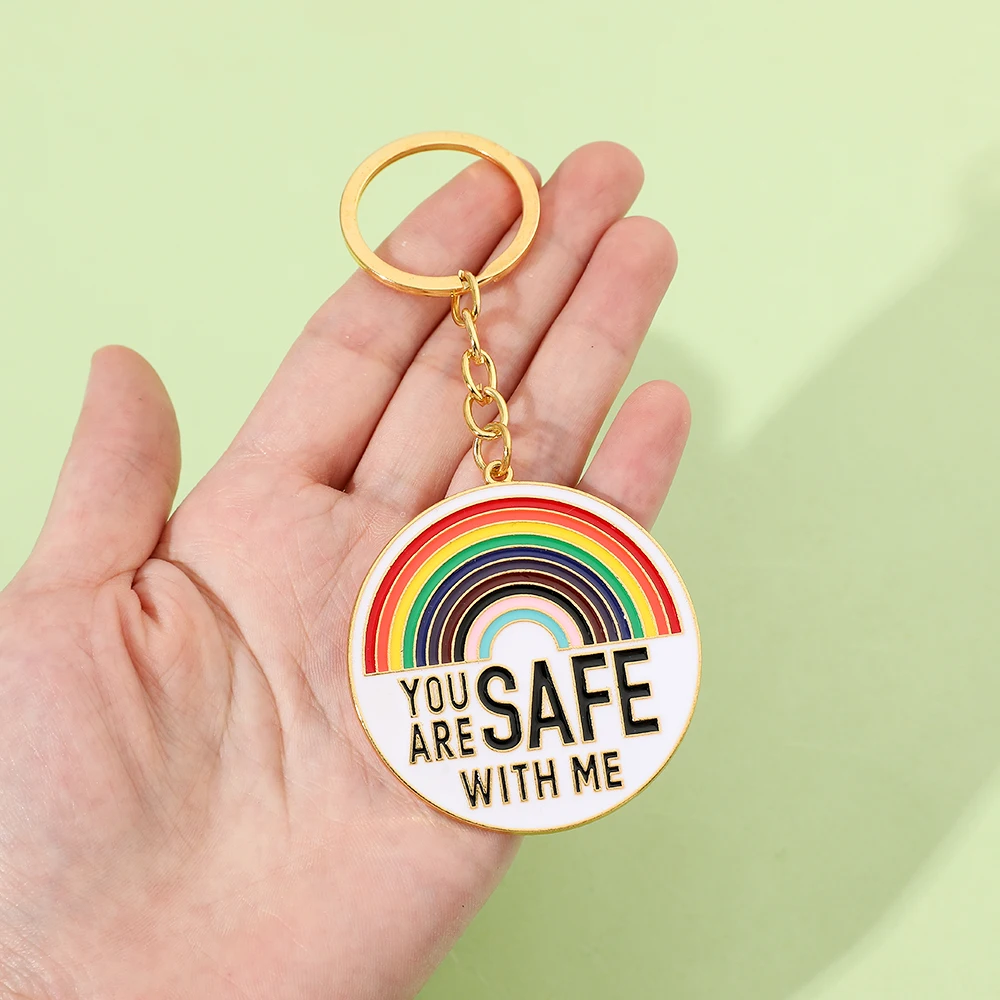 أنت آمنة معي قوس قزح العلم فخر LGBT عشاق المفاتيح لحقيبة الظهر Keyrings مجوهرات اكسسوارات هدايا