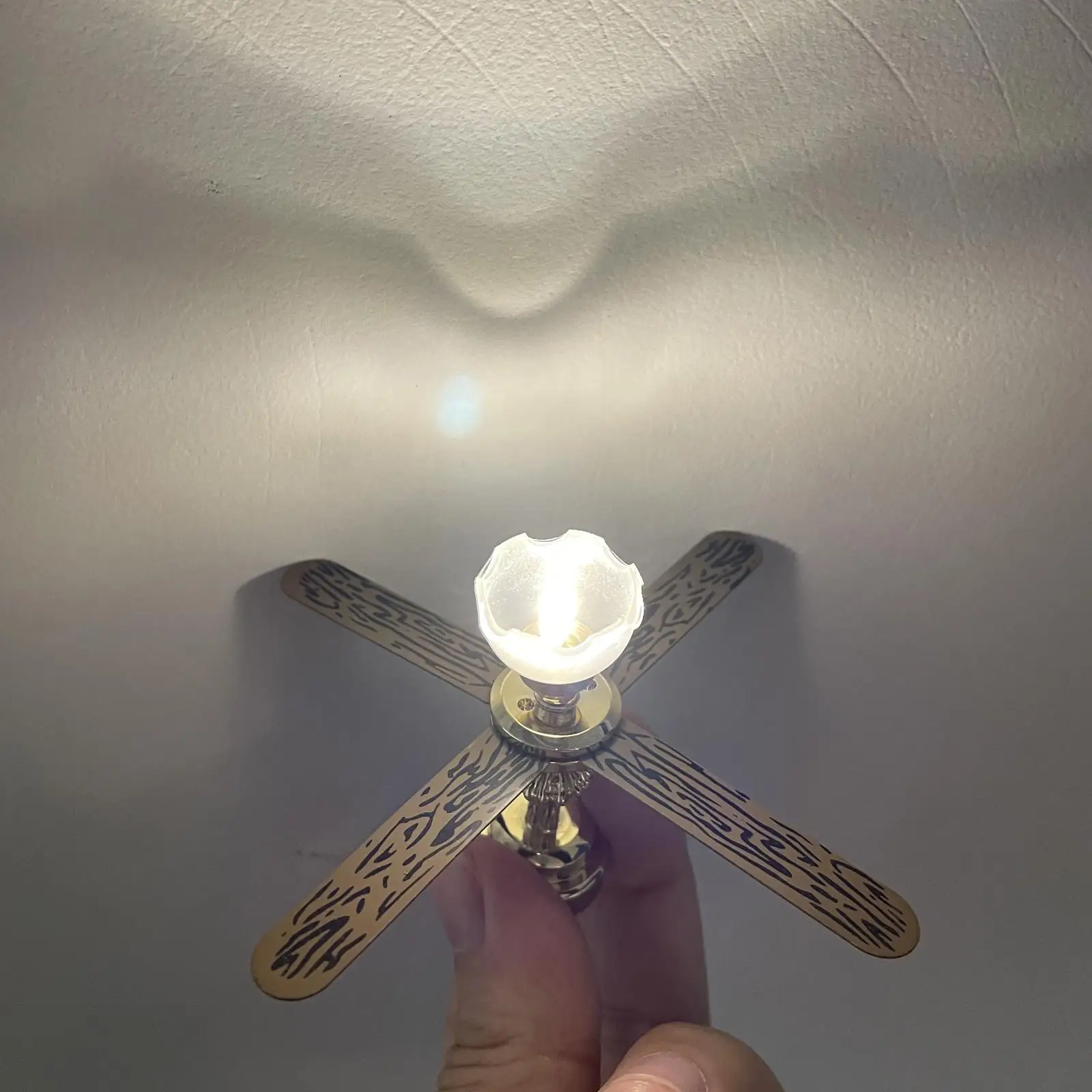 1/12 Scale Dollhouse Lamp Battery Powered Fan Light Lighting