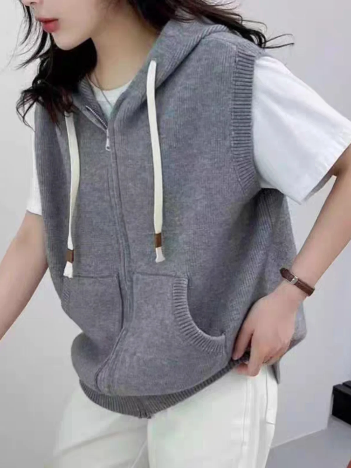 

Женский вязаный жилет с капюшоном на молнии, повседневный топ для многослойных образов, весенняя модная свободная модель для города, однотонный