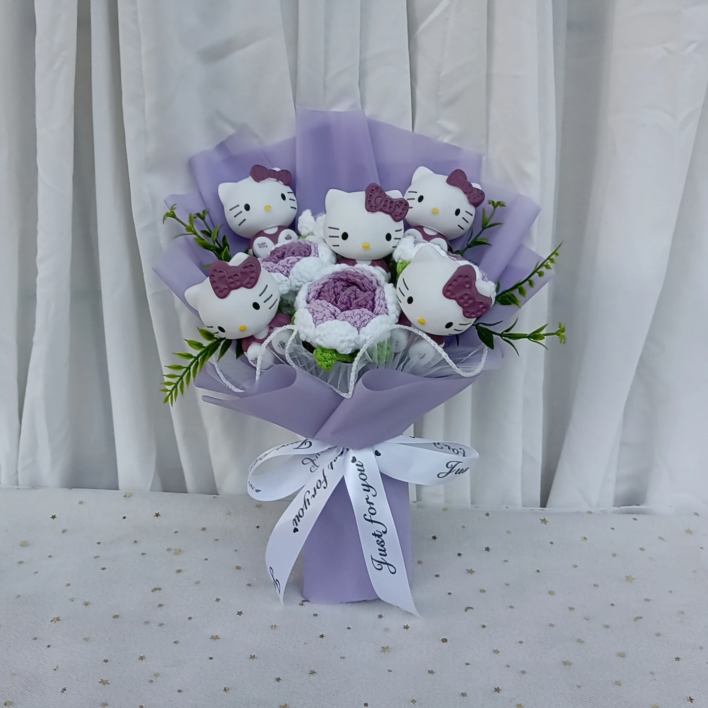 Hello Kitty Hand Woven Rose Bouquet Kawaii  Anime Vinyl Hello Kitty doll Valentine's Day Christmas Holiday Gift