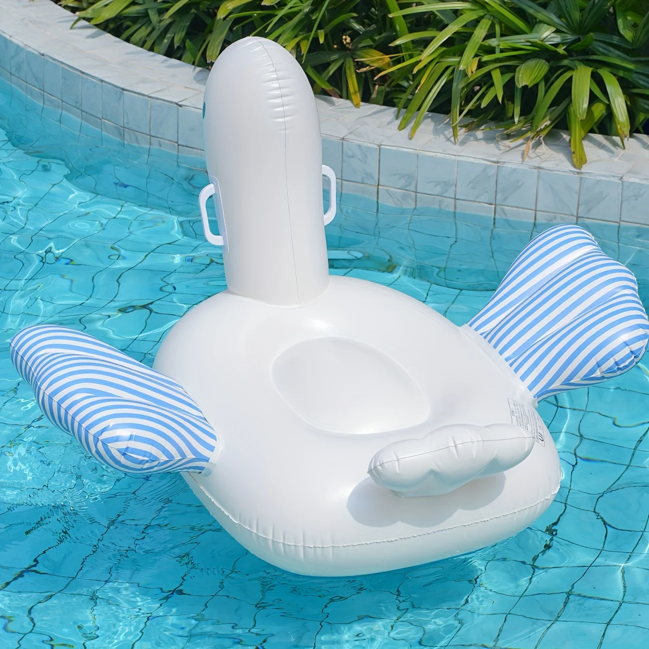 

1PC seagull large inflatable mount, a floating mount suitable for general water sports in summer
