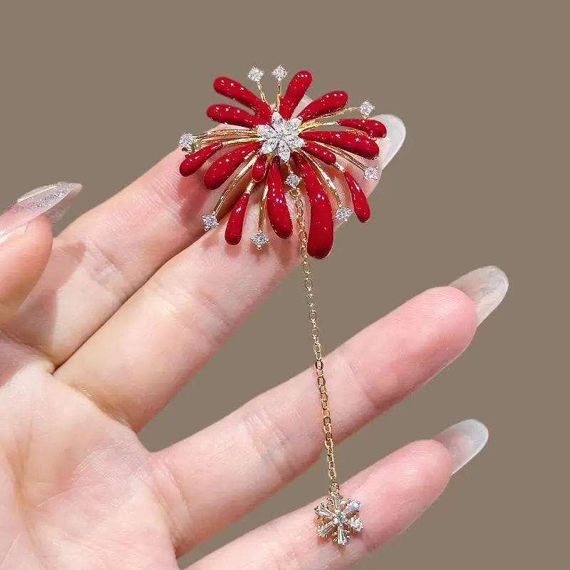 1Pc Gentle High-end Red Flower Star Brooch Retro Luxury Women Fashion Clothing Accessories Holiday New Year Gift