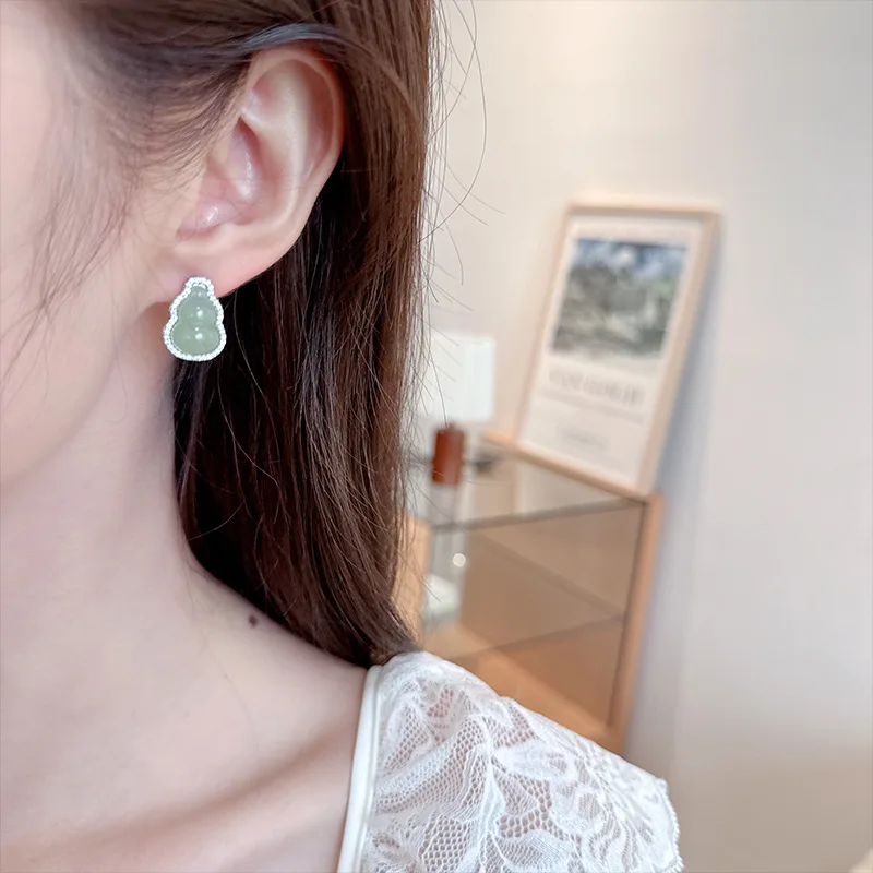 2025 Новый комплект браслетов с открытым кольцом в китайском стиле из искусственной нефрита и тыквы Фу Лу, нишевые и высококачественные серьги