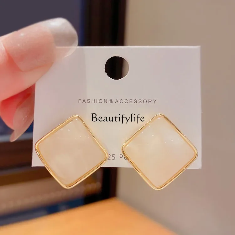 

Exquisite retro opal geometric square stud earrings for women's niche temperament high-end earrings