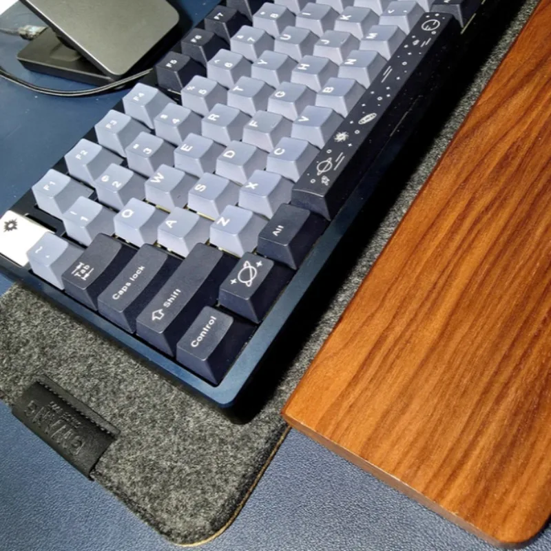 

Фетровая пробковая клавиатура, изготовленная на заказ амортизирующая шумопоглощающая противоскользящая подушка HIFI, толщина 5,5 мм, 60%108% подставка для рук, настольный коврик