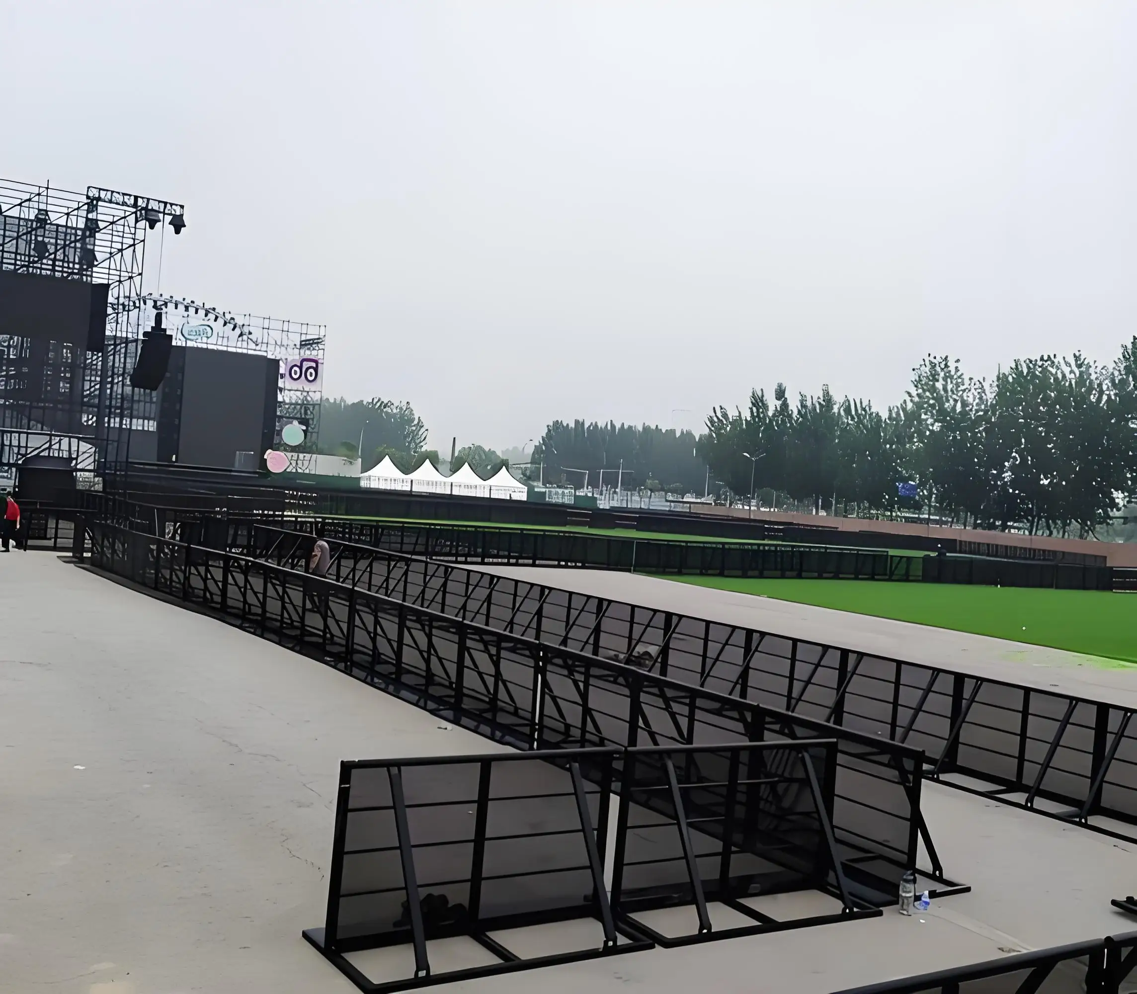 【Direct Factory Sale】Thickened Anti Explosion Rustproof Aluminum Heavy Duty Impact Resistant Crowd Control Barrier For Concert S