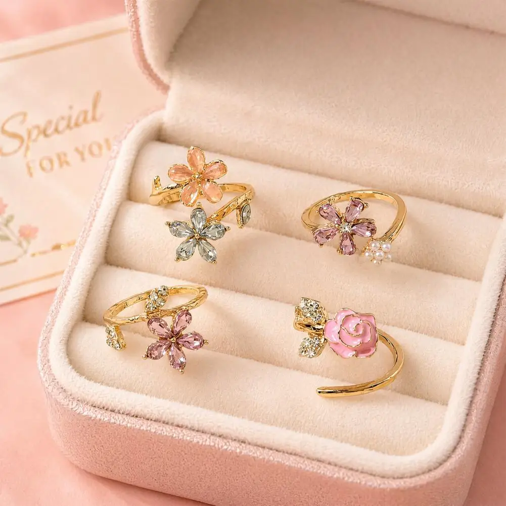 Adjustable Finger Ring 4pcs Adjustable Ring Set Pink Flower Multi-petal Design Rings Stackable Finger Jewelry Gift Set for Women