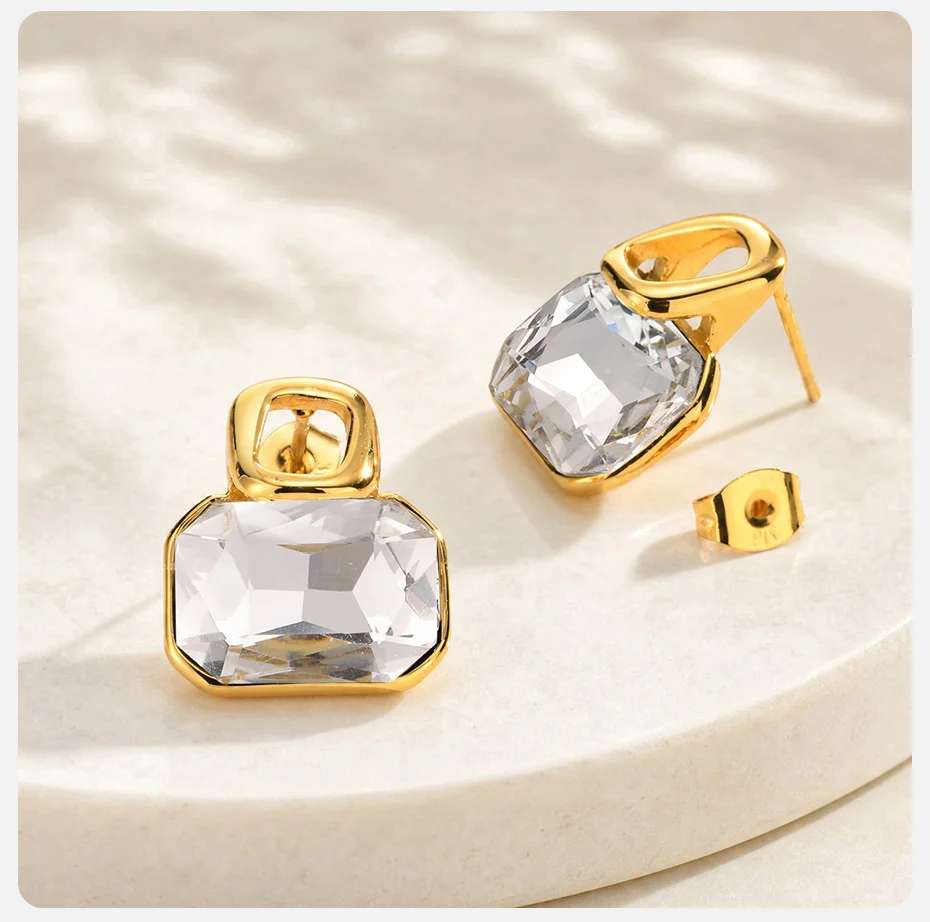 Vnox Minimalistische Elegante Zirkon-Ohrringe für Frauen, Edelstahl Vergoldete Quadratische Zirkon-Ohrstecker, Party- und Alltagsschmuck – Detail 6