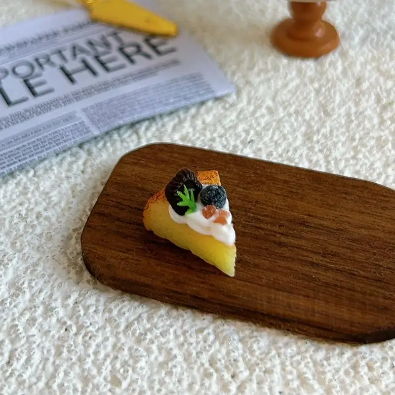 (YY)1Pc 1/12 ドールハウスミニチュアアクセサリーシミュレーションケーキパンデザート食品おもちゃ子供用ドールハウス装飾ランダム