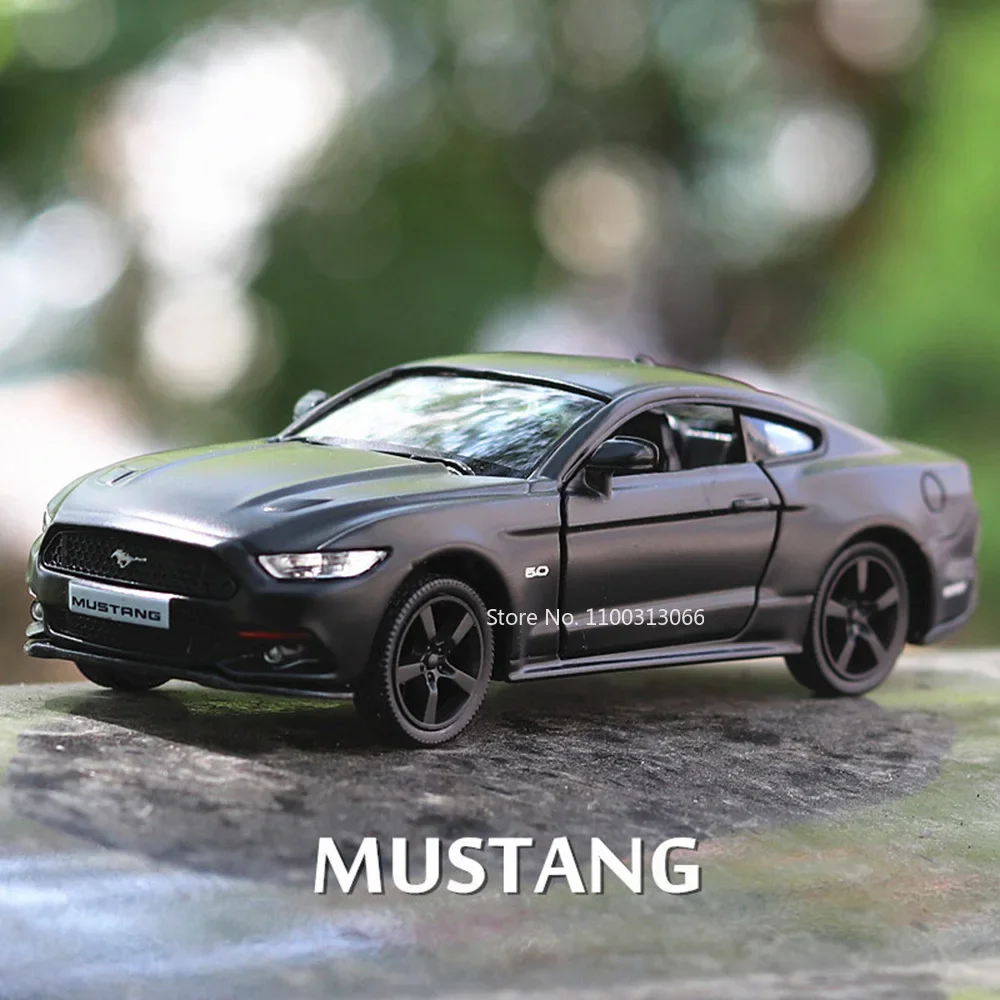 1:36 Ford Mustang รุ่นรถยนต์ของเล่นล้อดึงกลับรถขนาดเล็ก 2 ประตูเปิดดึงกลับรถขนาดเล็กเด็กวัยหัดเดินเด็กของขวัญ