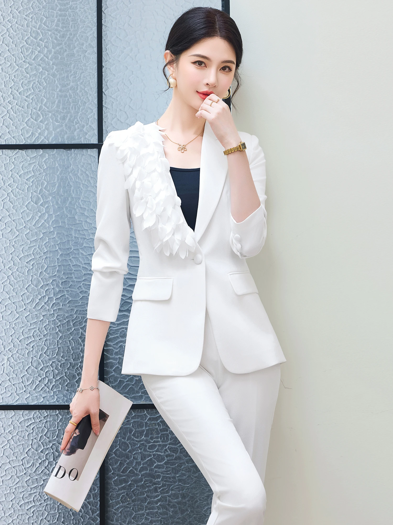 

Elegant White Suit Set for Women Sensation Small Audience Luxury Hostess Professional Wear Polyester Fiber Long Sleeve
