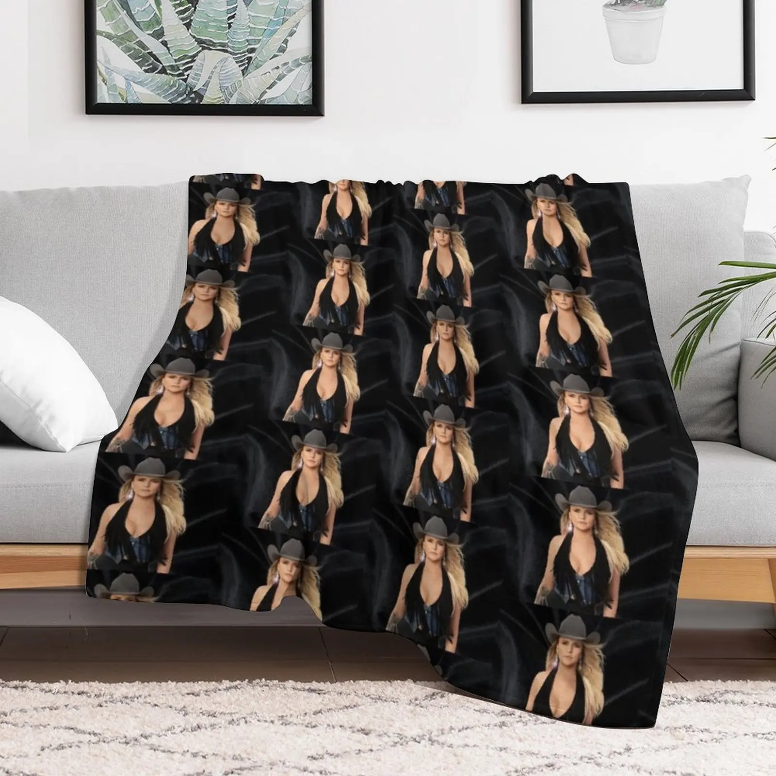 Miranda Lambert show Throw Blanket