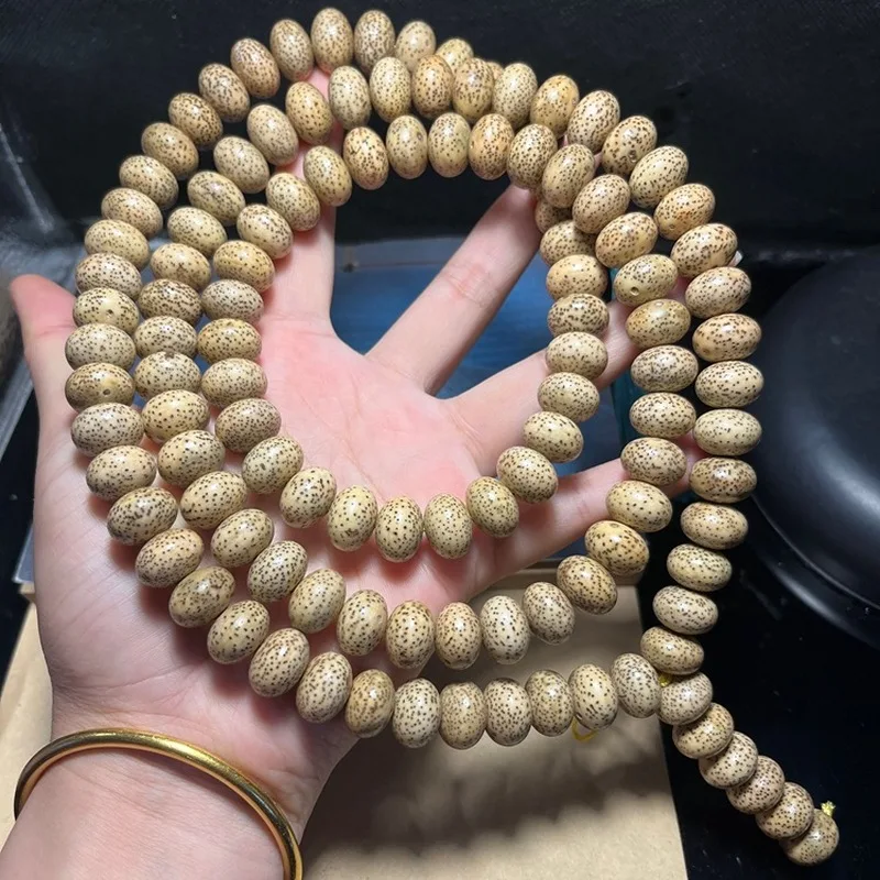Chicken Oil Yellow Hainan Star Moon Bodhi Bead Bracelet, High-Density Golden Seed Old Material, Unisex Hand Jewelry