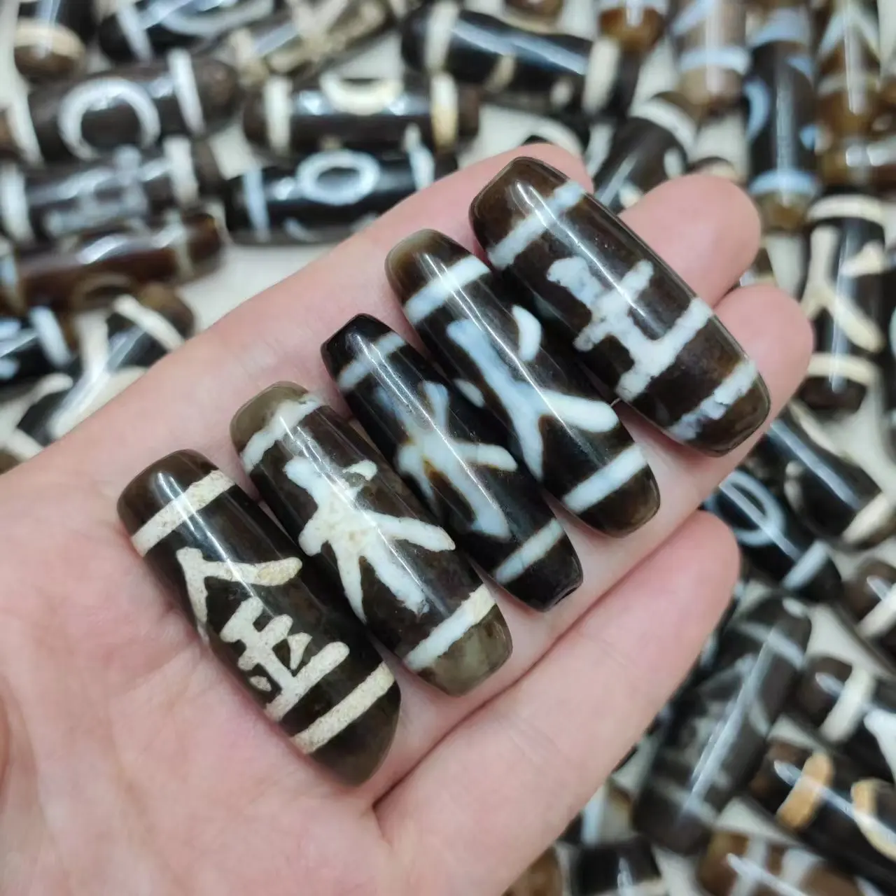 145pcs/lot Natural gold wood water fire earth patterns of agate dzi Rare special Weathering lines Necklace pendant Collectibles