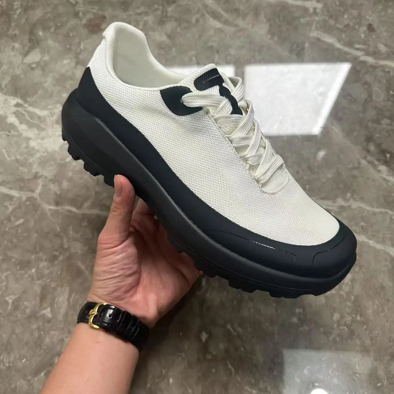 Men 2026 Spring Breathable Mesh Color Block Soft Sole Shoes Low Top Elastic Lace Up Casual Fashion Sneakers