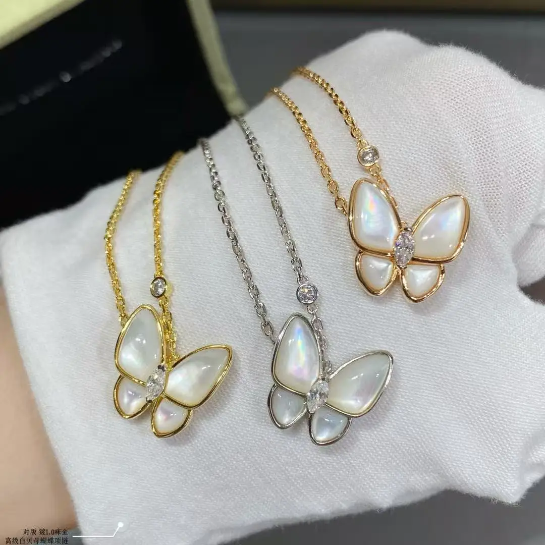 Premium Jewelry French Style High Quality Trifolium Lucky Grass Necklace Fashionable Dynamic Trend Butterfly Pendant