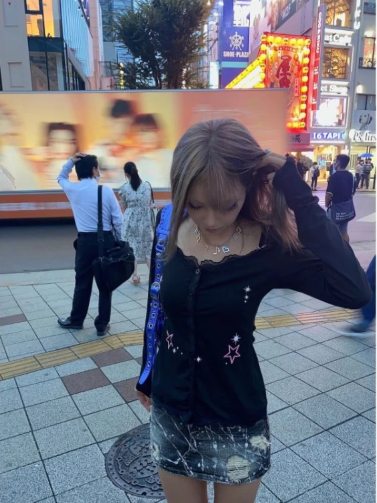 2024 Black Lace Patchwork T Shirt Harajuku Crop Top T-shirt Female Star Print Y2k Aesthetic Buttons Tops Autumn Long Sleeve Tees