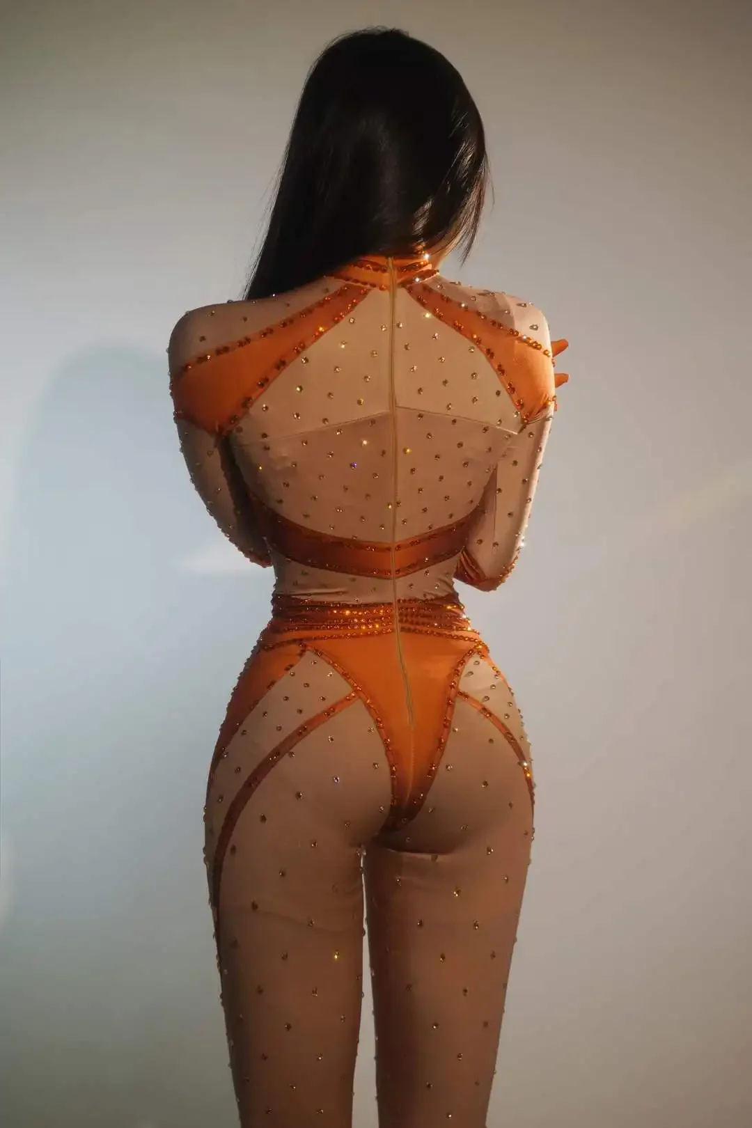 Pole Dance Nachtclub 2026 Neue Overalls Frauen Atemberaubende Silber Orange Strass Bühne Leistung Rave Festival Body Anzüge