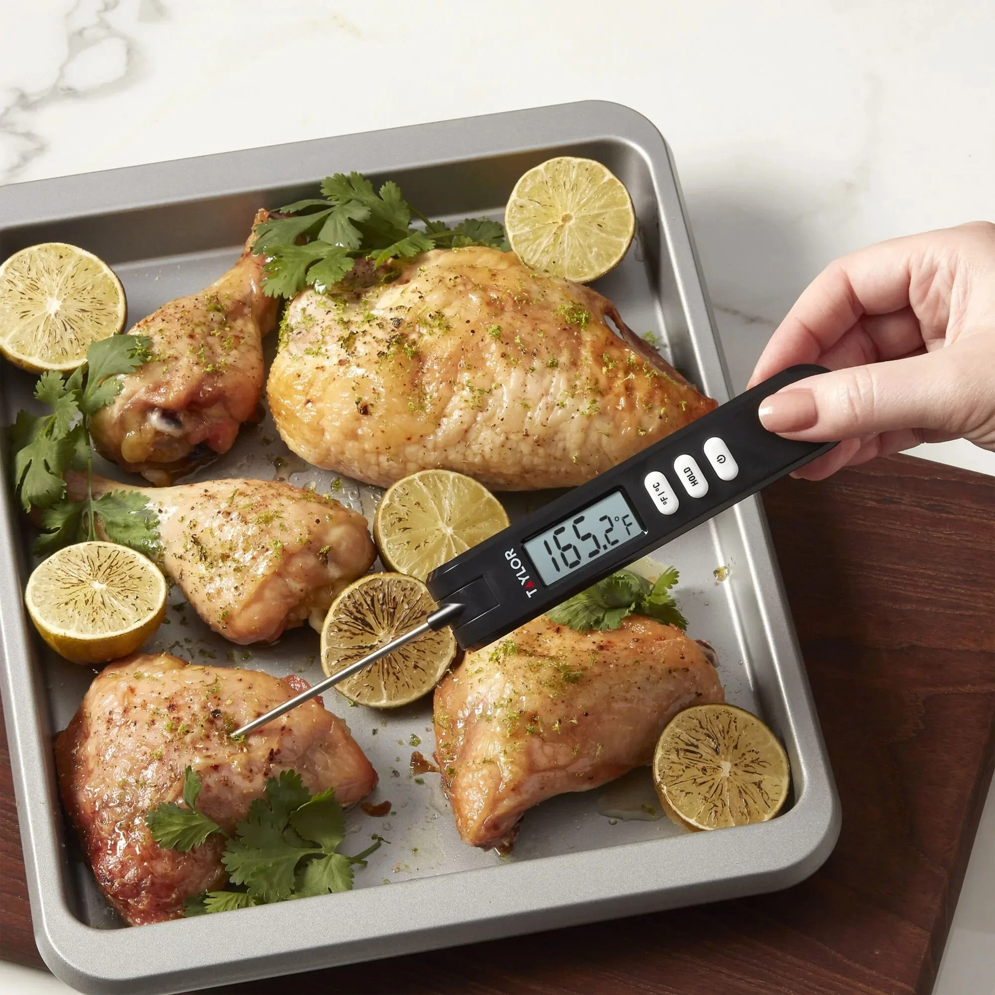 ميزان حرارة رقمي قابل للطي، مسبار من الفولاذ المقاوم للصدأ، نطاق درجة الحرارة: -40 ° F إلى 482 ° F/-40 ° ج إلى 250 ° ج.