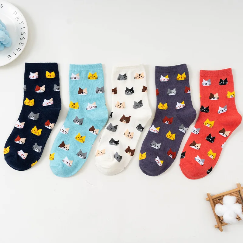 

New multi-color women's autumn and winter cartoon kitten mid-calf cotton socks trendy cotton breathable and comfortable socks