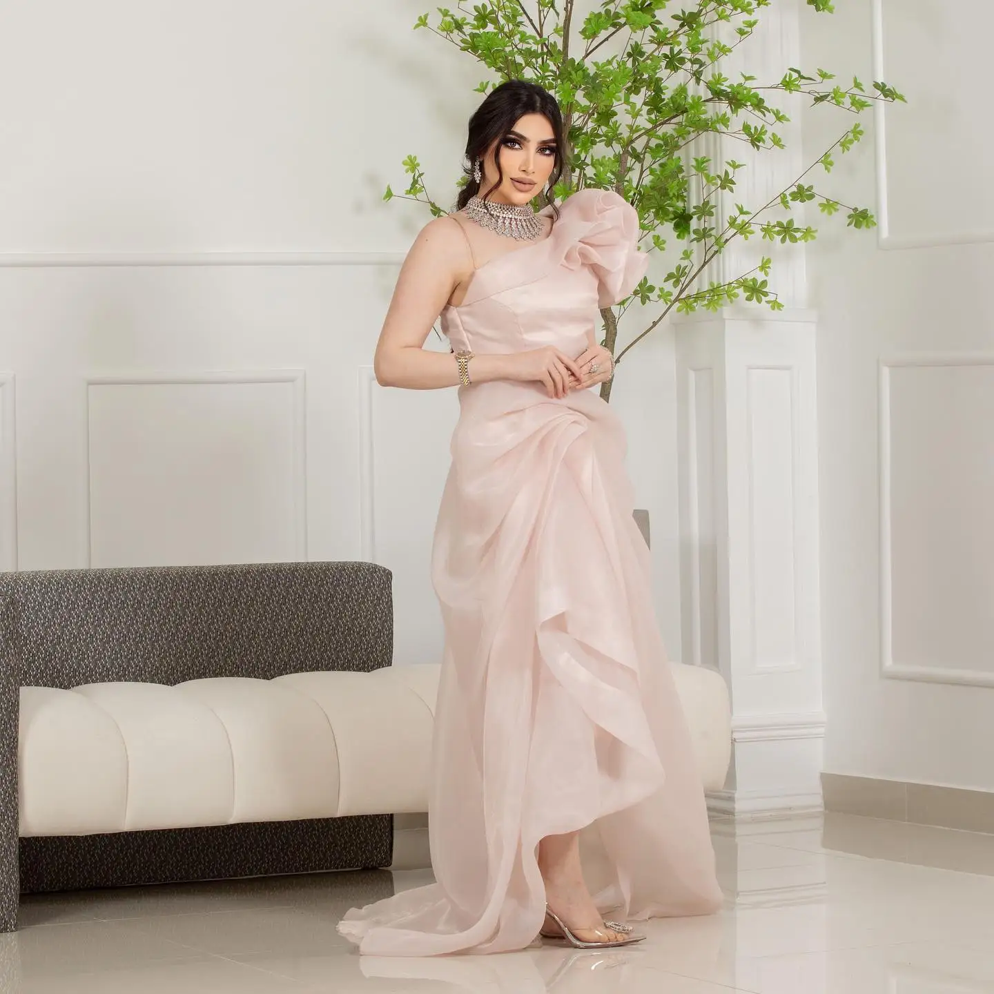 

Customized Elegant One Shoulder Short Sleeves Evening Dresses Temperament Pleats Chapel Train Vestido De Festa Vestido De Noche
