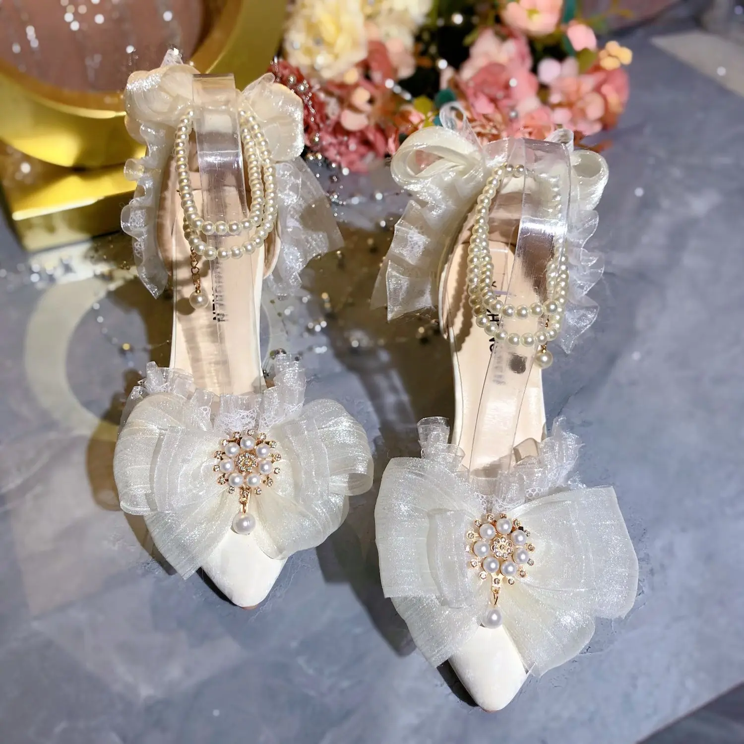 Elegant Womens Dress Shoes White Lolita Mary Jane Shoes Woman 2024 Luxury Designer Pearl Lolita Sandals Sling Back Heels Women