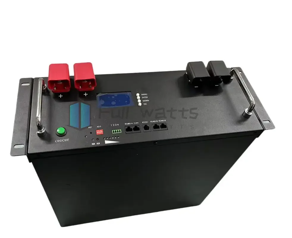 Batteria al litio bluetooth 48V 200Ah 100AH 150Ah 300Ah lifepo4 montata a parete con caricabatterie per inverter di sistema sola