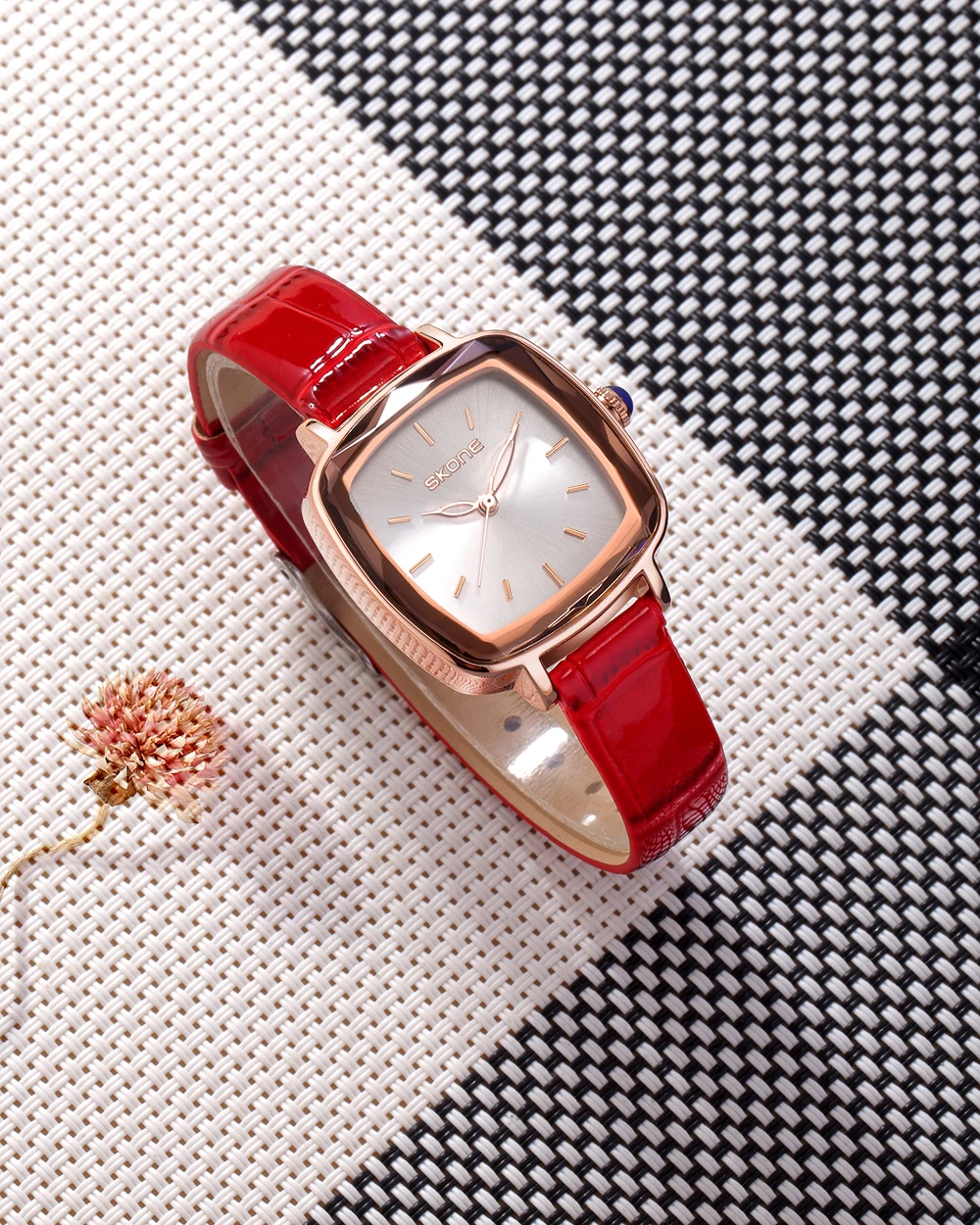 SKONE Luxury ladies' ultra-thin new trendy square small dial waterproof genuine leather quartz watch