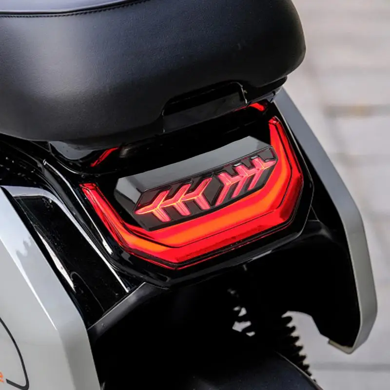 

Integrated Tail Light Integrated LED Brake Tail Lights Sequential Running Lamp Motorbike Brake Rear Light Shock-Proof For Most