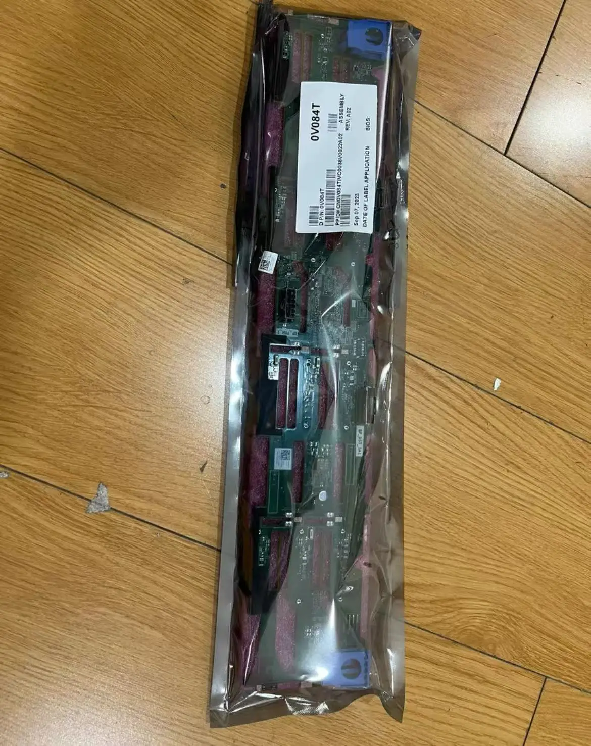 

0V084T V084T для DELL R750 R7525, серверный корпус, 12 отходов, 12 x 3,5 дюйма, объединительная плата для жесткого диска