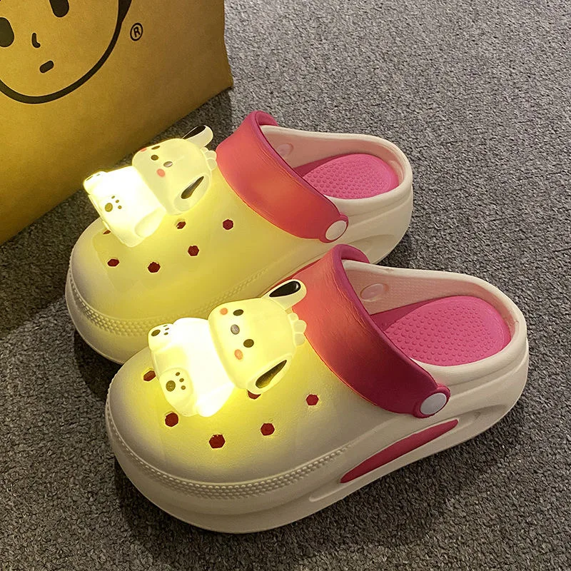 

Thick soled luminous hole women's shoes 2024 new summer non slip sponge cake height increasing toe cap Pochacco slippers