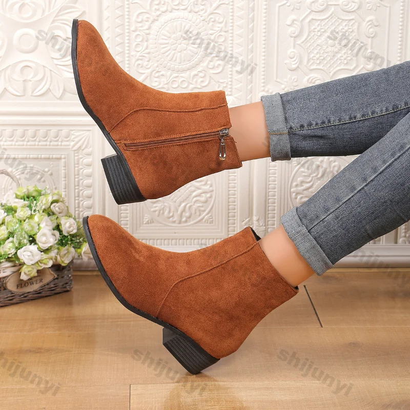 

Женские модные ботинки на толстом каблуке, осенне-зимние новые нескользящие короткие ботинки с круглой головкой и толстой подошвой, размер замшевых коротких ботинок на молнии