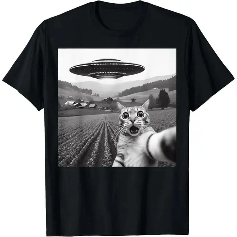 Men's Graphic T-Shirt with Funny Alien Figure Cat Selfie Print, 100% Cotton Classic Fit Short-Sleeve Top, Alien Figure Men's Short-Sleeve T-Shirts, Annoyed Alien Graphic Men's Short-Sleeve T-Shirts