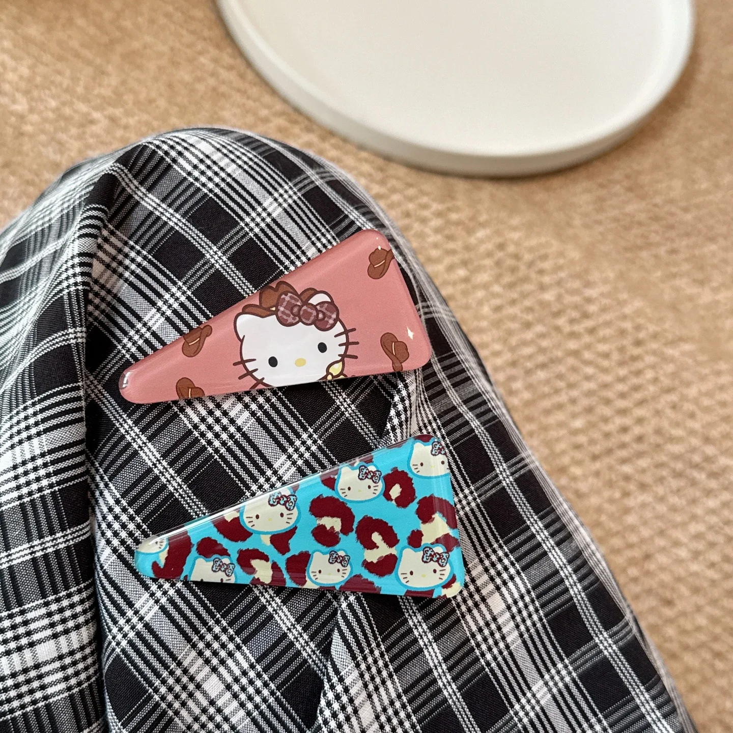 

Новая заколка для волос Kawaii Sanrio Hello Kitty для женщин и девочек, модная заколка для волос с милой челкой, аксессуары для волос, милый мультяшный боковой зажим, подарок