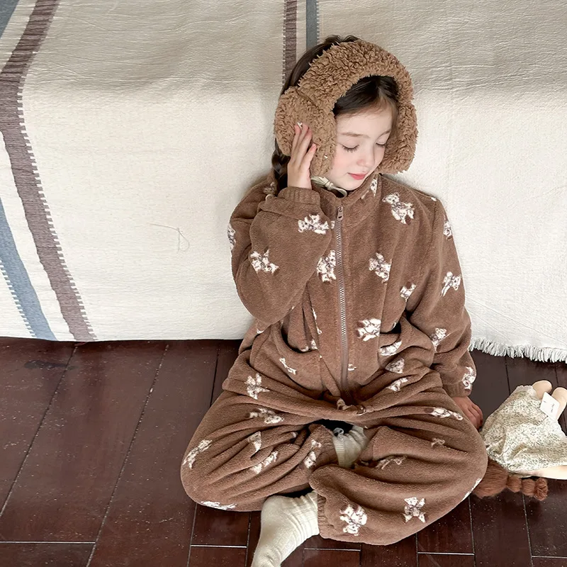 بيجامة للأولاد والبنات ملابس منزلية سميكة من القطيفة ناعمة ومريحة ملابس خارجية مريحة مطبوعة بشكل لطيف