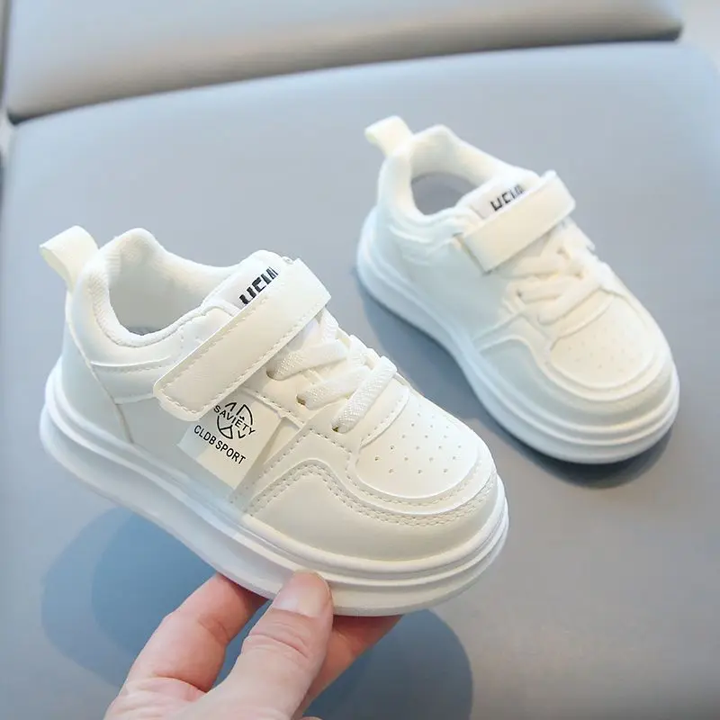 

Chil Dsports Shoe Autumn New Casual Comforta Outdoor Shoe Simple Versatile Girl Running Flat Bottomed Board Women's Sport Shoes