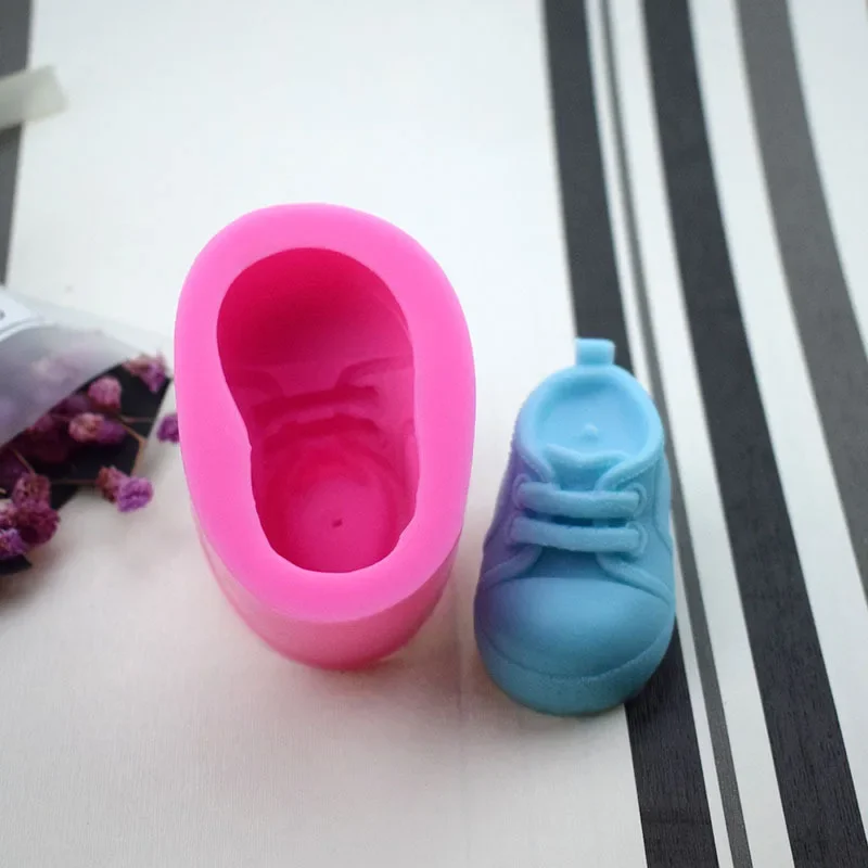 Buty dziecięce Silikonowa forma do świec Ręcznie robione buty 3D Rzemiosło Żywica Formy do odlewania gipsu DIY Czekoladowe ciasto Kostka lodu Narzędzie do pieczenia — zdjęcie 5