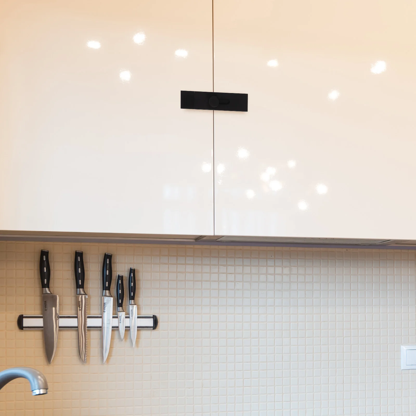 

Aluminum Alloy Slide Bolt Door Lock Latches for Sliding Doors Cabinets Windows Fences Bathrooms Bedrooms Easy Installation