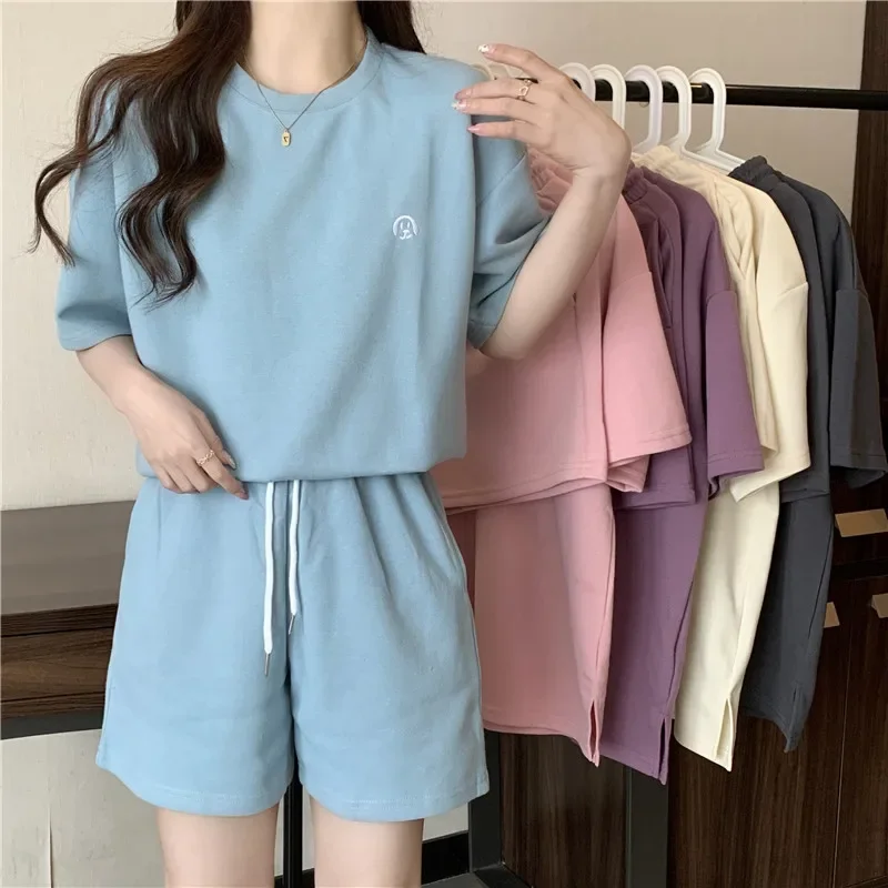 Conjuntos deportivos informales de manga corta para mujer, camiseta holgada con cuello redondo estampada, pantalones cortos de pierna ancha, chándal, conjunto de 2 piezas para mujer