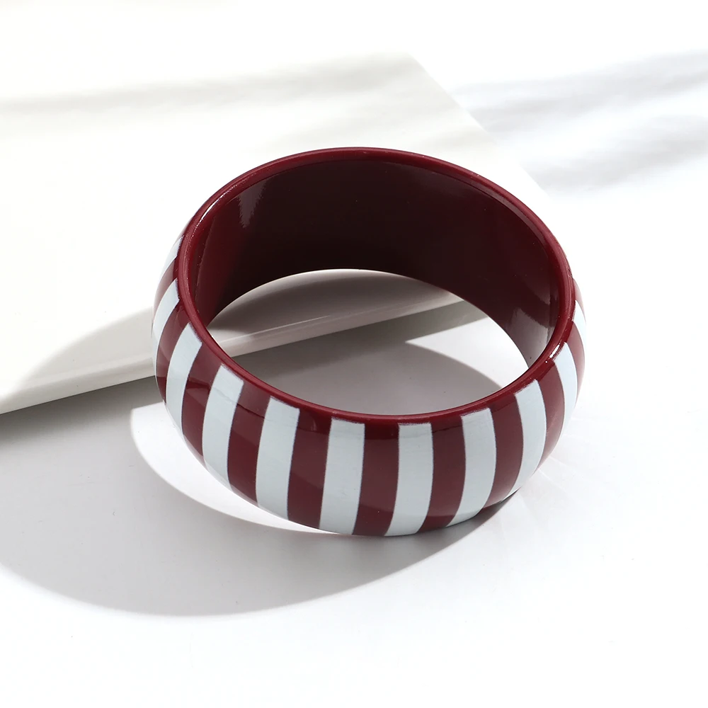 Neue Bunte Harz-Armreifen mit Breiten Vertikalen Streifen, Einfache Geometrische Runde Stapelbare Acryl-Armreifen, Damenschmuck Geschenke – Detail 8