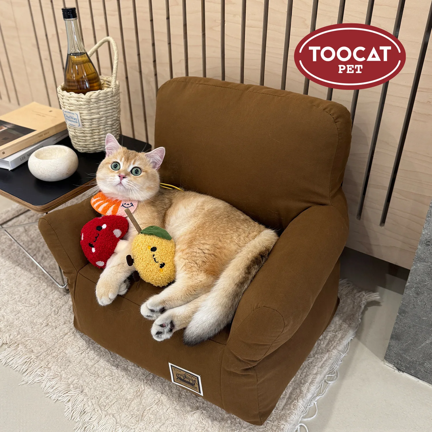 Adequado fortoocat coreano ins pet pequeno sofá outono e inverno ninho de gato doghouse areia removível e lavável cama legal para animais de estimação