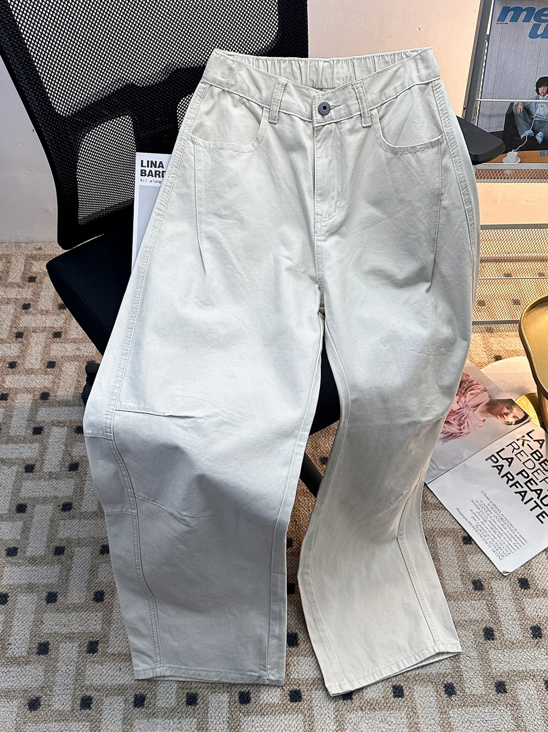 

Loose Straight Leg Jeans Half Elastic Waist Unisex American Casual Fashion Wide Leg Pants for Men And Women in Autumn And Winter